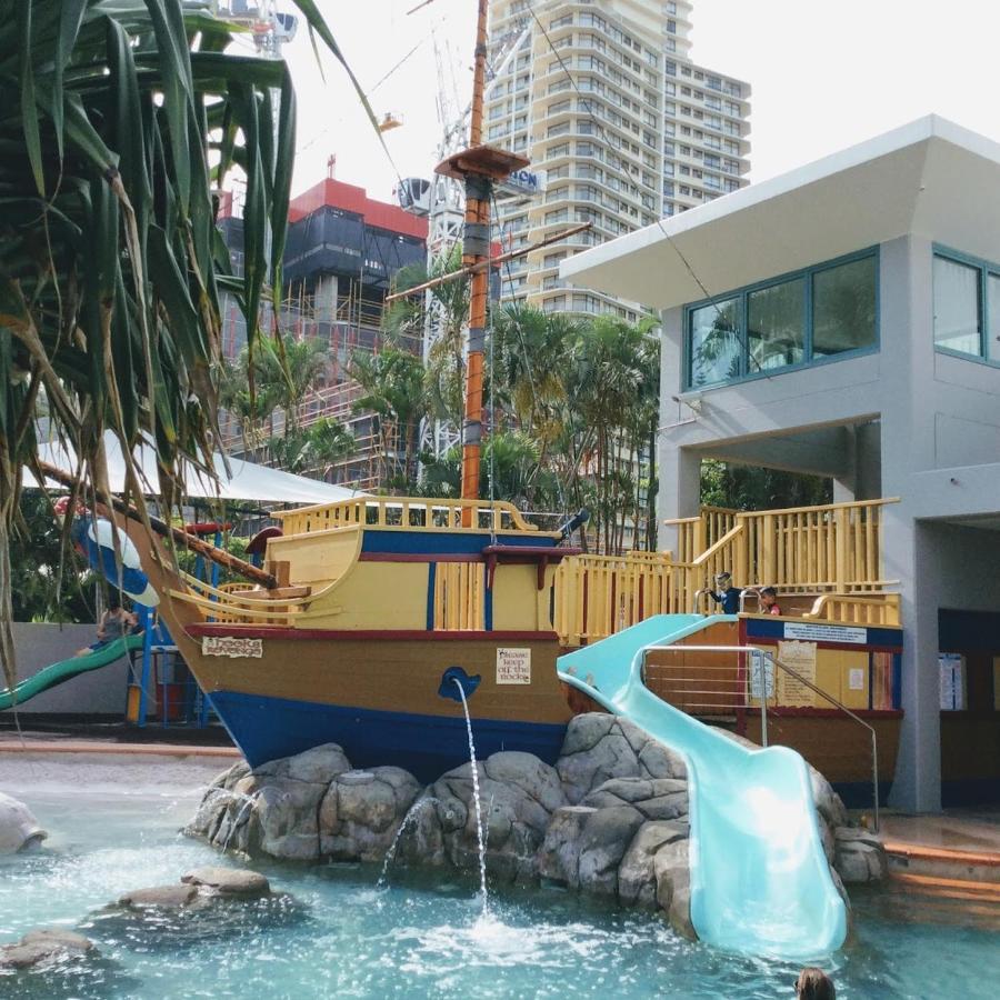 Crown Towers Resort Private Apartments Gold Coast Exterior photo